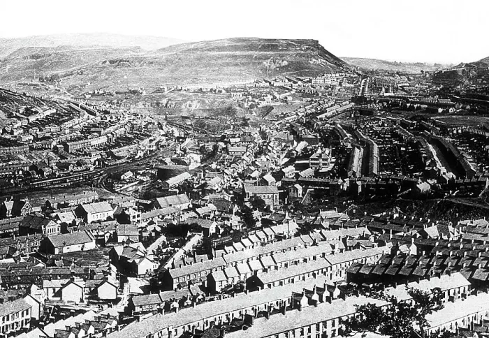 Framed Print : Tonypandy early 1900s Framed Print : Tonypandy early 1900s