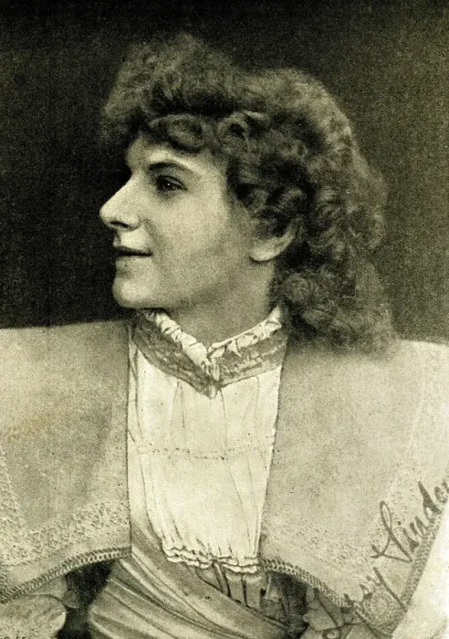 Framed Print : Topsy Sinden, English dancer, actress and singer Framed Print : Topsy Sinden, English dancer, actress and singer