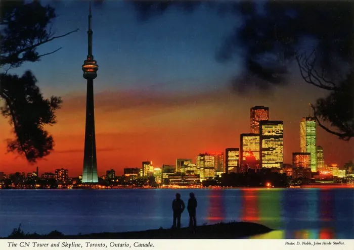 Framed Print : Toronto, Ontario, Canada - The CN Tower and Skyline Framed Print : Toronto, Ontario, Canada - The CN Tower and Skyline