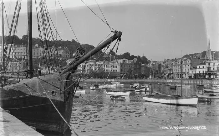 Framed Print : Torquay Harbor Scene Framed Print : Torquay Harbor Scene