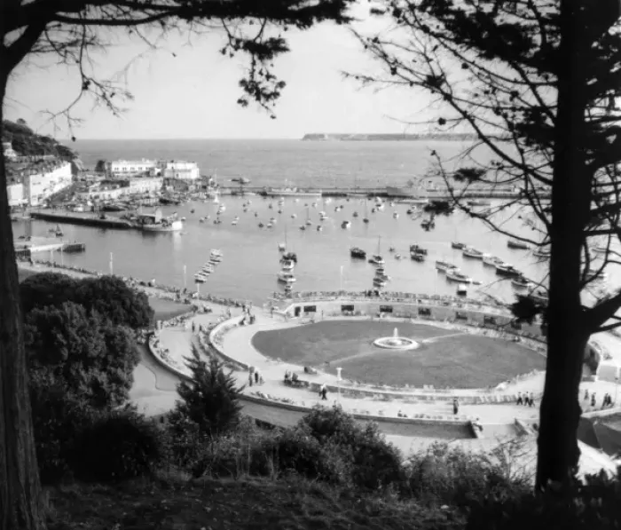 Framed Print : Torquay Harbour Framed Print : Torquay Harbour