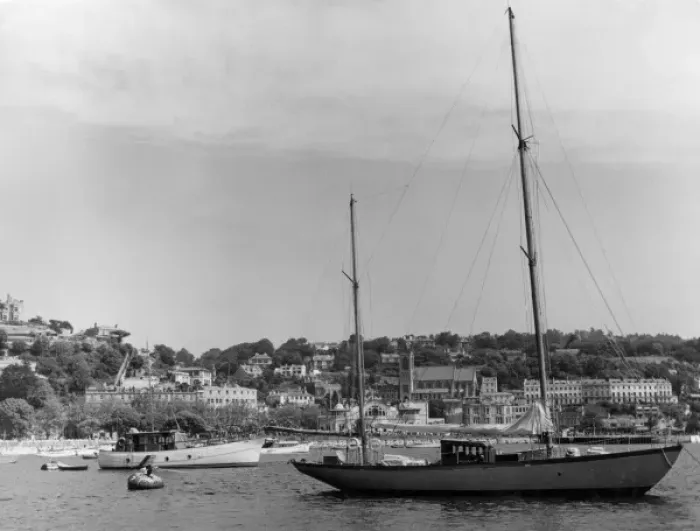 Framed Print : Torquay Harbour Framed Print : Torquay Harbour
