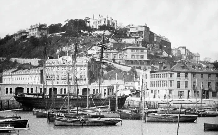 Framed Print : Torquay Harbour, Victorian period Framed Print : Torquay Harbour, Victorian period