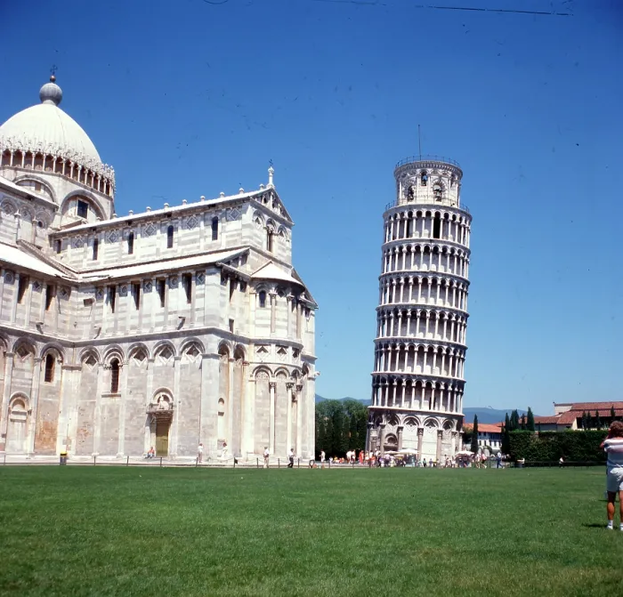 Framed Print : Torre pendente di Pisa Framed Print : Torre pendente di Pisa