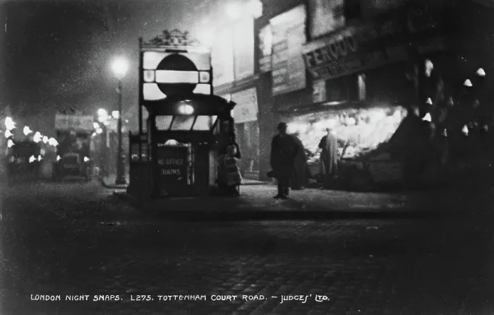 Framed Print : Tottenham Court Road at Night Framed Print : Tottenham Court Road at Night