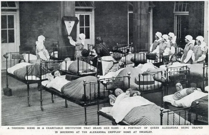 Framed Print : A touching scene in a charitable institution, showing a portrait plaque of Queen Alexandra (Queen-Mother at the time) on the wall of a children's ward in the Alexandra Hospital, Swanley named after her. Date: 1925 Framed Print : A touching scene in a charitable institution, showing a portrait plaque of Queen Alexandra (Queen-Mother at the time) on the wall of a children's ward in the Alexandra Hospital, Swanley named after her. Date: 1925
