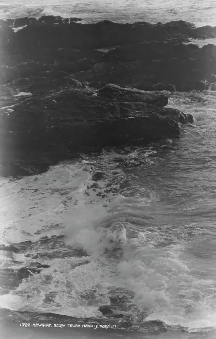 Framed Print : Below Towan Head, Newquay Framed Print : Below Towan Head, Newquay