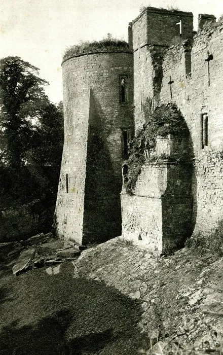 Framed Print : Tower and Garderobes, Goodrich Castle, Herefordshire Framed Print : Tower and Garderobes, Goodrich Castle, Herefordshire