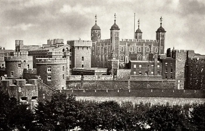 Framed Print : The Tower of London Framed Print : The Tower of London