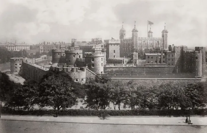 Framed Print : Tower of London Framed Print : Tower of London