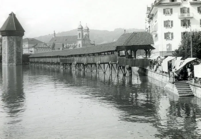 Framed Print : Tower and span of Chapel Bridge, Lucerne, Switzerland Framed Print : Tower and span of Chapel Bridge, Lucerne, Switzerland