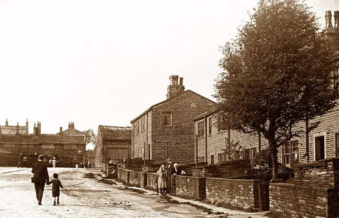 Framed Print : Town Gate, Northowram Framed Print : Town Gate, Northowram