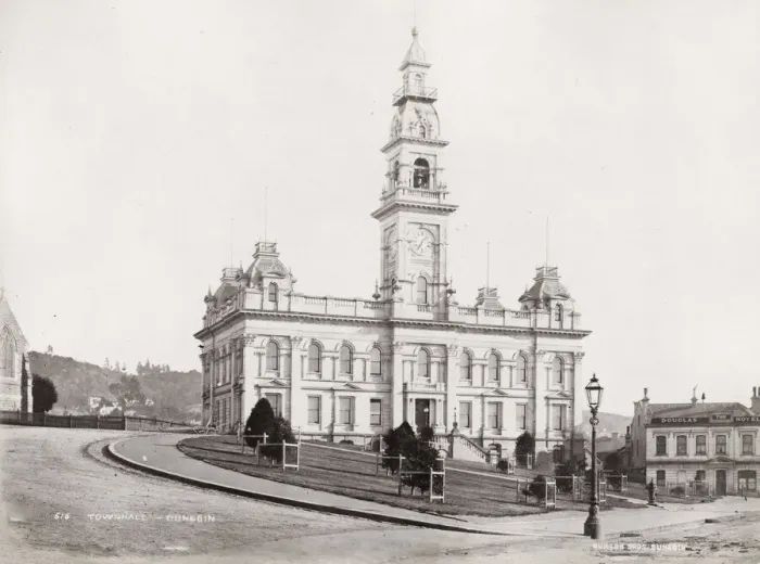 Framed Print : Town Hall, Dunedin, New Zealand Framed Print : Town Hall, Dunedin, New Zealand