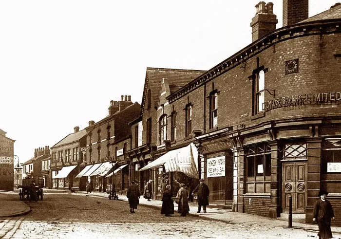 Framed Print : Town Street, Armley, early 1900s
