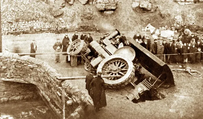 Framed Print : Traction engine accident at the Glen, Waterfoot in 1902 Framed Print : Traction engine accident at the Glen, Waterfoot in 1902