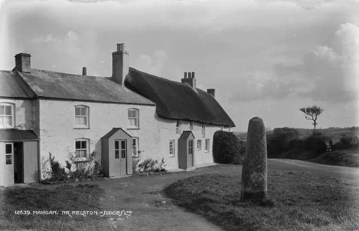 Framed Print : Traditional Cornish Cottages Framed Print : Traditional Cornish Cottages