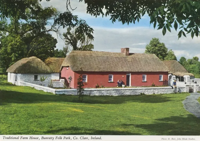 Framed Print : Traditional Farmhouse, Bunratty Folk Park, County Clare Framed Print : Traditional Farmhouse, Bunratty Folk Park, County Clare
