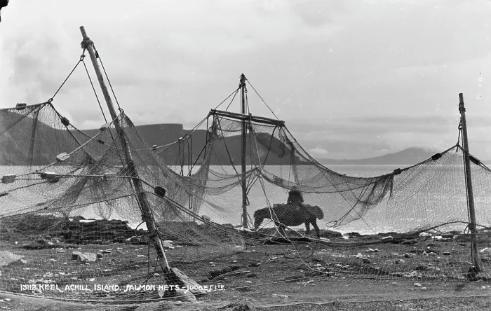 Framed Print : Traditional Salmon Fishing on Achill Island Framed Print : Traditional Salmon Fishing on Achill Island