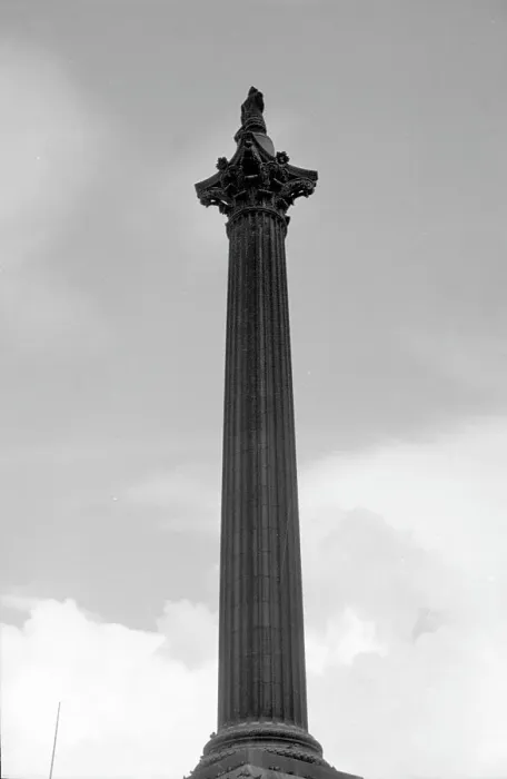 Framed Print : Trafalgar Square: Nelson's Column Framed Print : Trafalgar Square: Nelson's Column