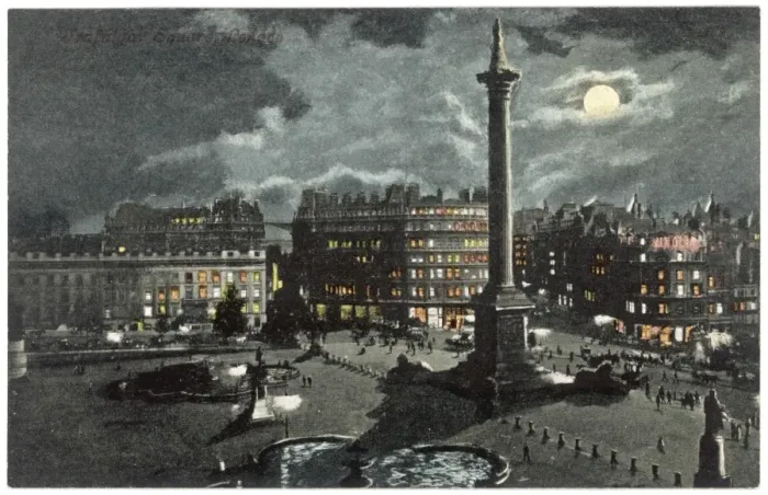 Framed Print : Trafalgar Square Night Framed Print : Trafalgar Square Night