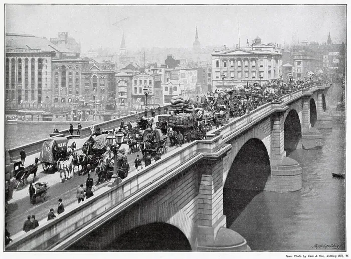 Framed Print : Traffic Over London Bridge 1901 Framed Print : Traffic Over London Bridge 1901