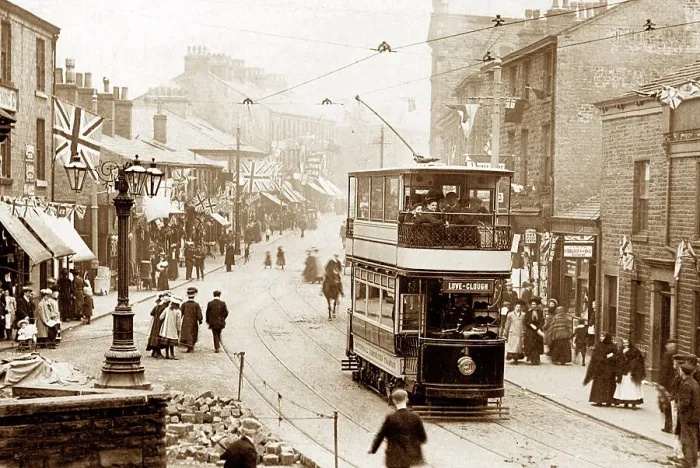 Framed Print : Tram on Bank Street, Rawtenstall in 1909 Framed Print : Tram on Bank Street, Rawtenstall in 1909