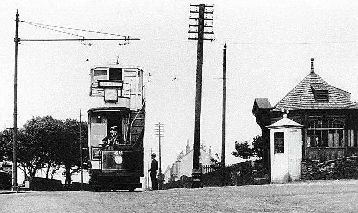 Framed Print : Tram Terminus, Newsome early 1900's Framed Print : Tram Terminus, Newsome early 1900's