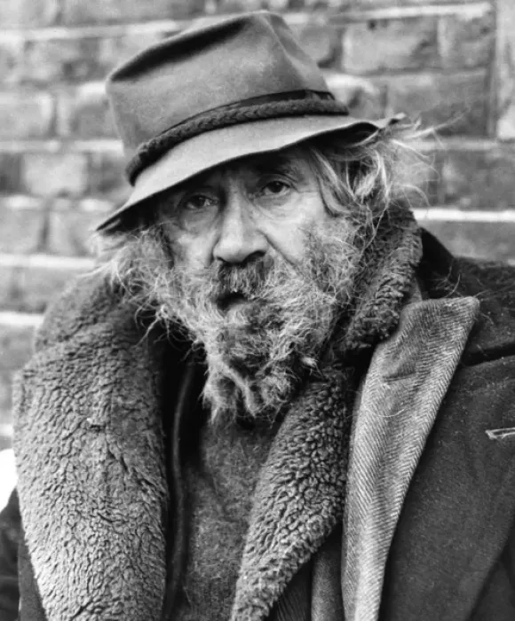 Framed Print : Tramp on a Balham street, SW London Framed Print : Tramp on a Balham street, SW London