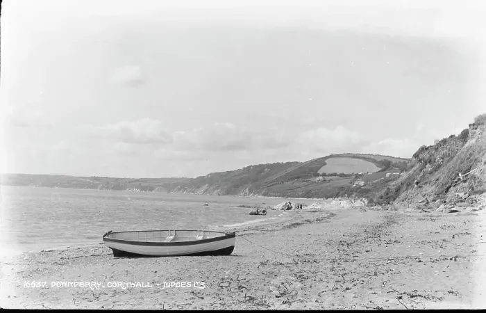Framed Print : Tranquil Beach Scene at Downderry Framed Print : Tranquil Beach Scene at Downderry