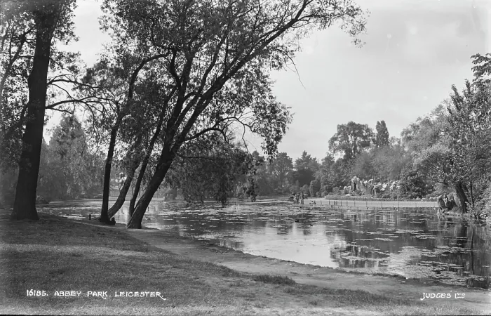 Framed Print : Tranquil Scene at Abbey Park Framed Print : Tranquil Scene at Abbey Park