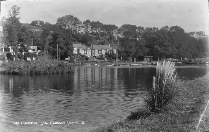 Framed Print : Tranquil Scene at Tremance Lake Framed Print : Tranquil Scene at Tremance Lake
