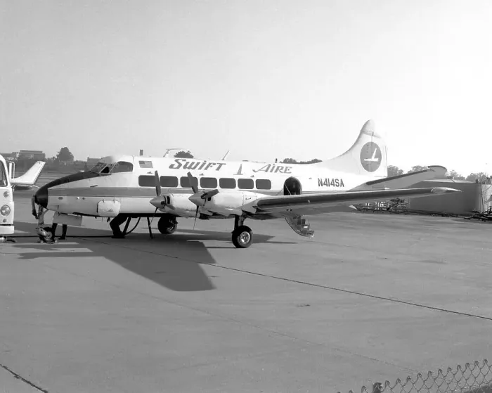 Framed Print : TravelAir B-4000 N9872