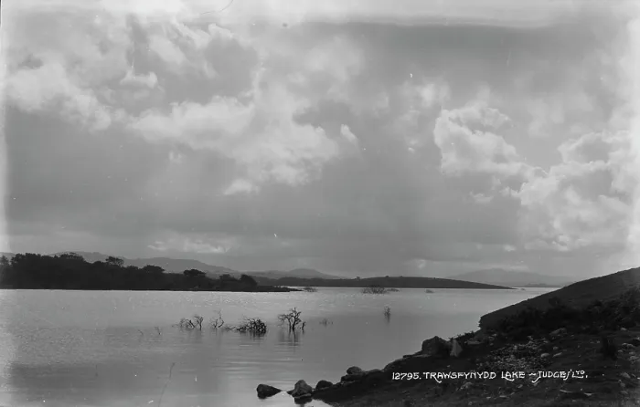 Framed Print : Trawsfynydd Lake Framed Print : Trawsfynydd Lake