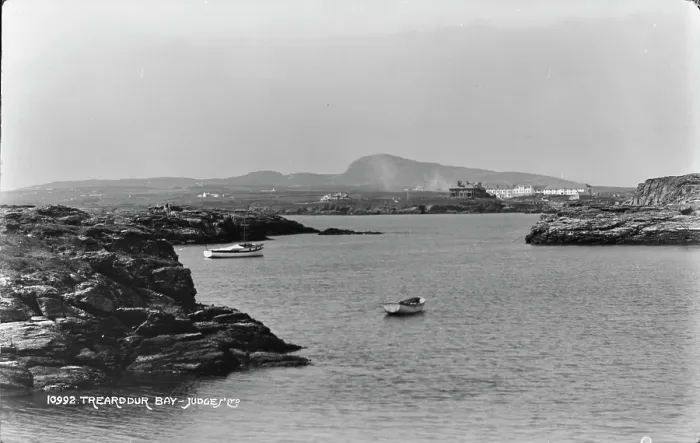 Framed Print : Trearddur Bay Framed Print : Trearddur Bay