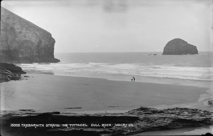 Framed Print : Trebarwith Strand, Near Tintagel Framed Print : Trebarwith Strand, Near Tintagel