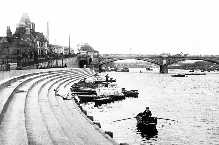 Framed Print : Trent Bridge, Nottingham Framed Print : Trent Bridge, Nottingham