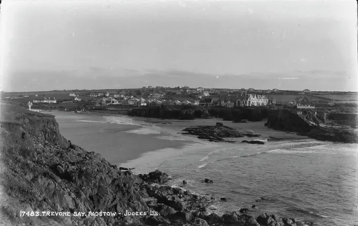 Framed Print : Trevone Bay, Padstow Framed Print : Trevone Bay, Padstow