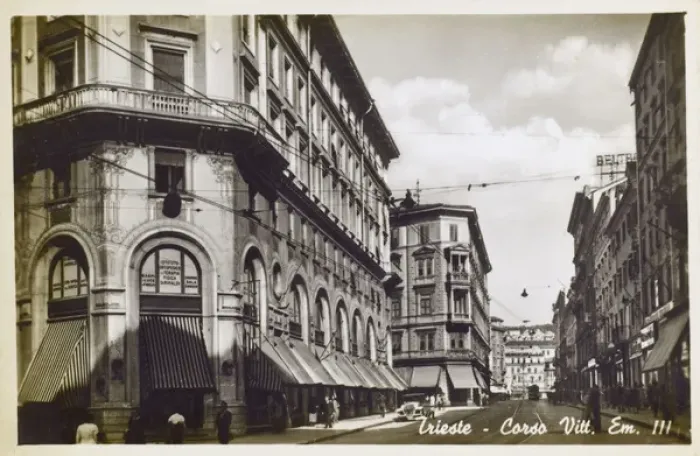 Framed Print : Trieste, Italy - Corso Vittorio Emanuele III Framed Print : Trieste, Italy - Corso Vittorio Emanuele III