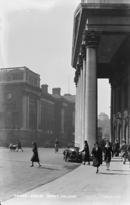 Framed Print : Trinity College, Dublin Framed Print : Trinity College, Dublin