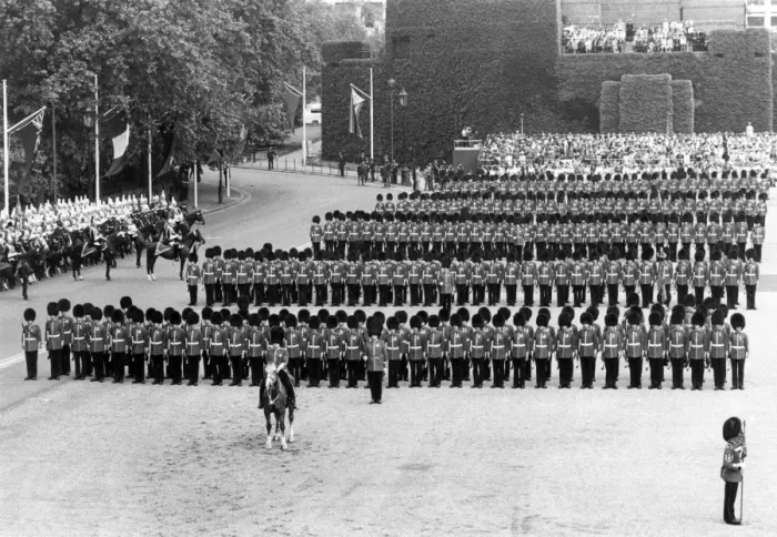 Framed Print : Trooping the Colour, Horse Guards Parade, London Framed Print : Trooping the Colour, Horse Guards Parade, London