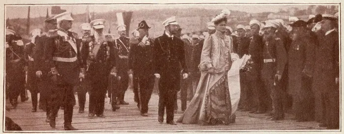Framed Print : Tsar Nicholas II and Tsarina Alexandra Feodorovna - Crimea Framed Print : Tsar Nicholas II and Tsarina Alexandra Feodorovna - Crimea