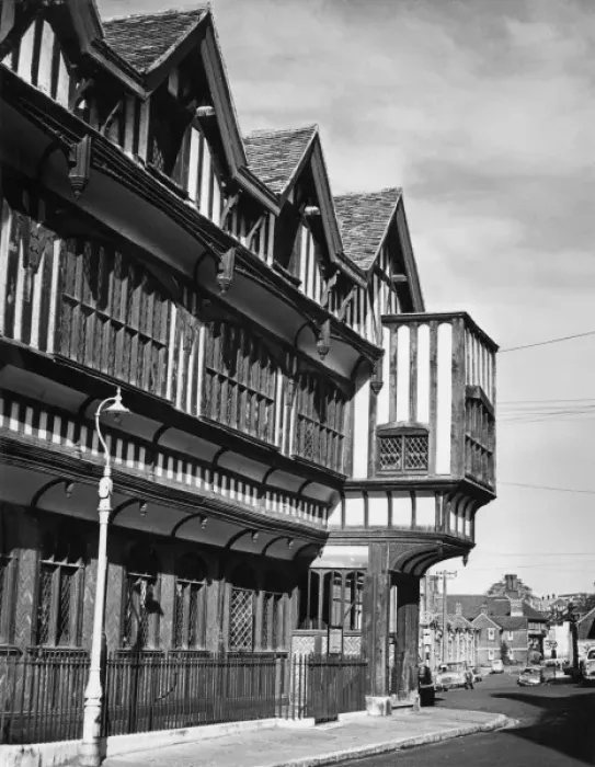 Framed Print : Tudor House Museum Framed Print : Tudor House Museum