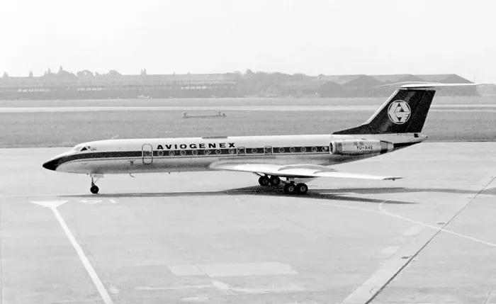 Framed Print : Tupolev Tu-134A YU-AHX Framed Print : Tupolev Tu-134A YU-AHX
