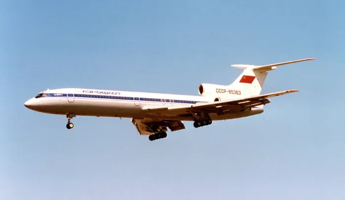 Framed Print : Tupolev Tu-154B-2 SSSR-85363 Framed Print : Tupolev Tu-154B-2 SSSR-85363