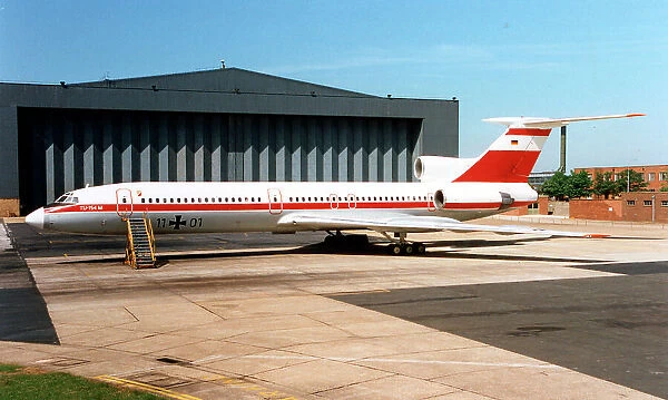 Tupolev Tu-154M 11+01