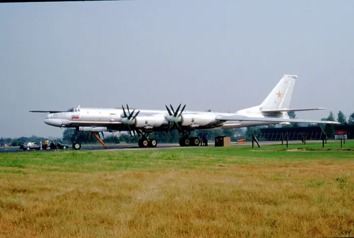Framed Print : Tupolev Tu-95MS 23 Black Framed Print : Tupolev Tu-95MS 23 Black