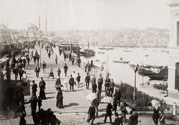 Turkey, Constantinople, Istanbul - pedestrians Galata Bridge