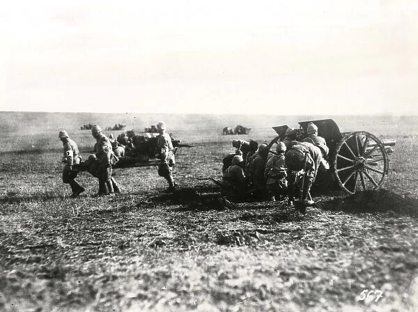 Turkish field artillery in action, WW1