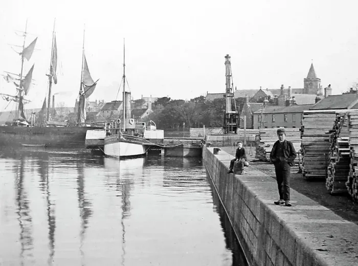 Framed Print : Tweedmouth Docks, Victorian period Framed Print : Tweedmouth Docks, Victorian period