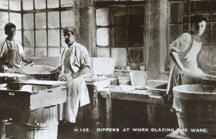 Framed Print : UK ceramics Industry at Burslem, Staffs (1 / 4) Framed Print : UK ceramics Industry at Burslem, Staffs (1 / 4)